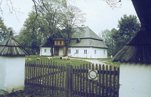 Dwr Tetmajerw w opusznej