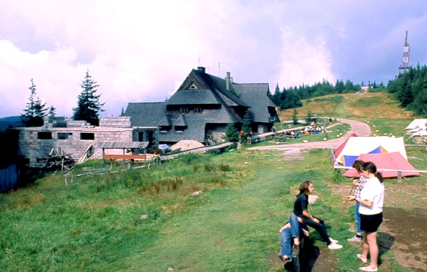 Popradzki PK - schronisko na Prehybie oraz stacja przekanikowa TV