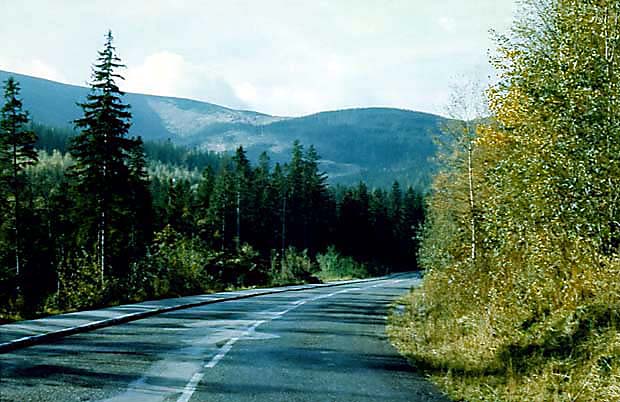Widok na grzbiet Karkonoszy od pn.