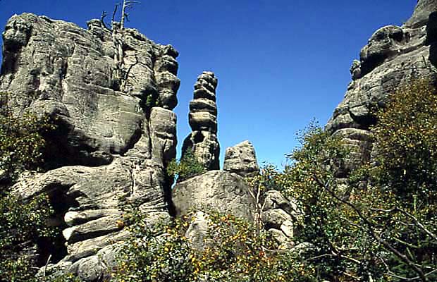 Formy skalne na Szczelicu Maym