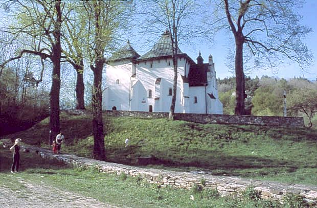 Zabytkowa cerkiew w Posadzie Robotyckiej