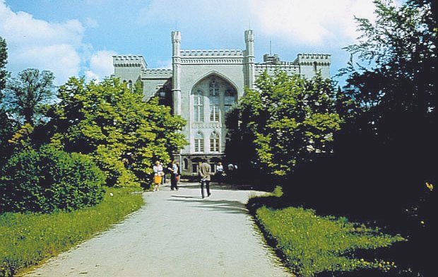 Park i zamek w Krniku