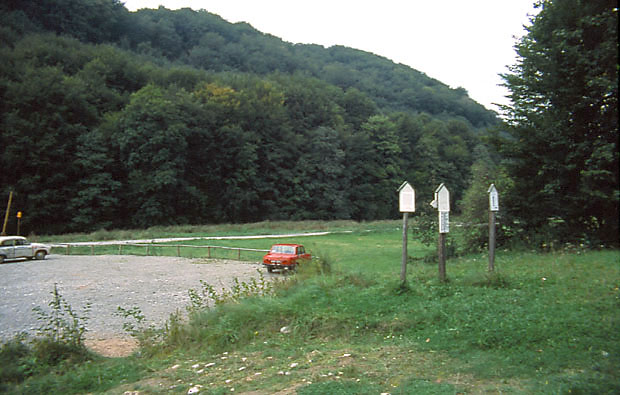 Parking przed rezerwatem