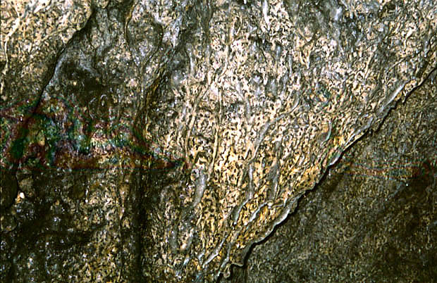 Wzorzysta, ykowana polewa na stropie